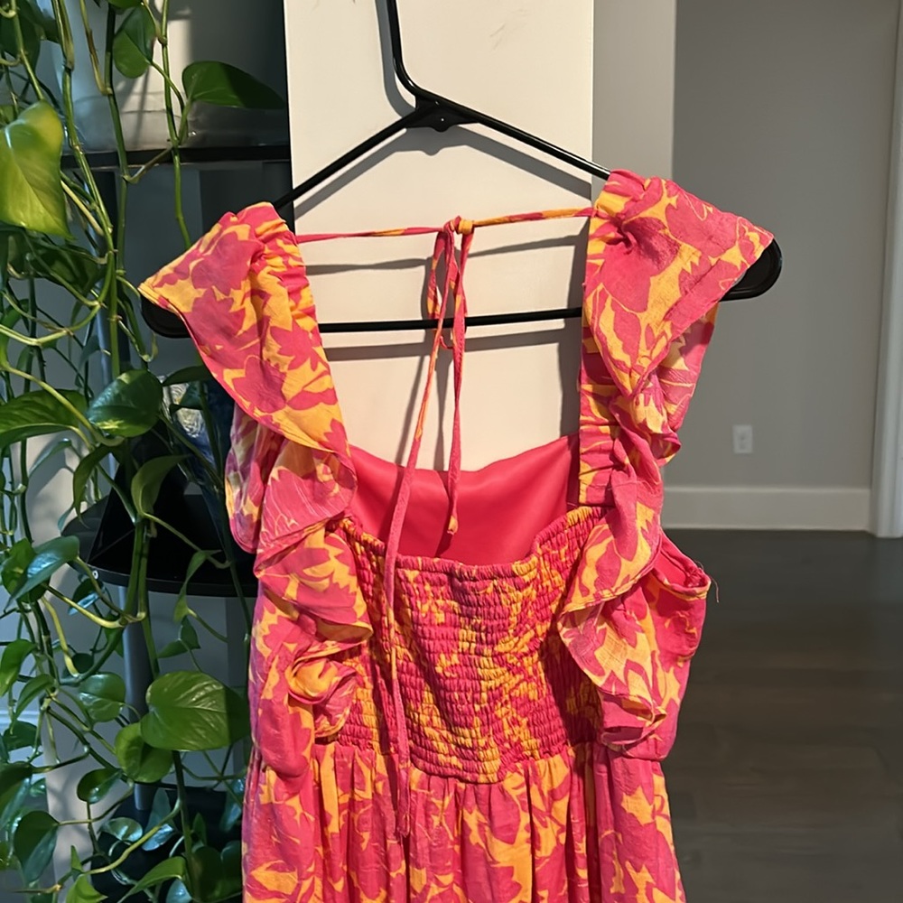 SUMMER DRESS! - Picture 3 of 4